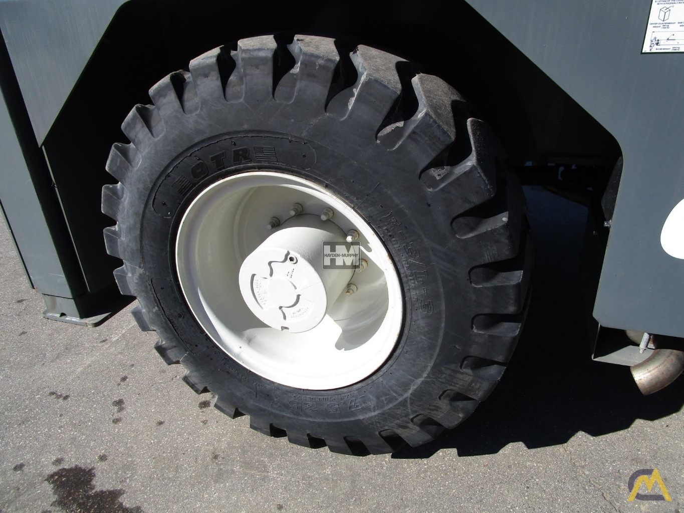 Grove YB7725 25-Ton Industrial Carry Deck Crane 31