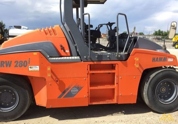 Hamm GRW 280i-10 Pneumatic Roller 1