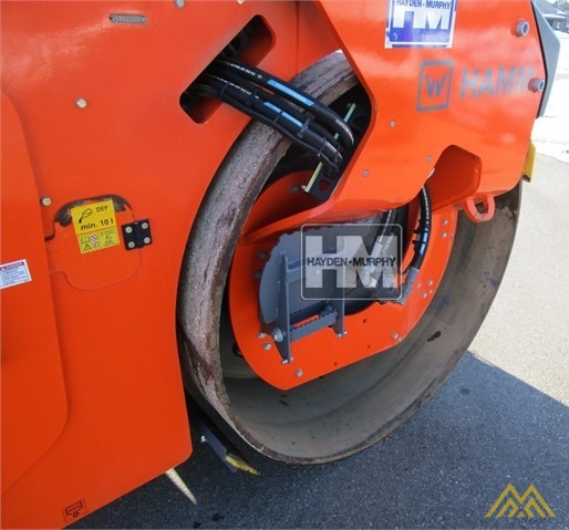 Hamm HD+ 110i VV-HF Compact Roller 4