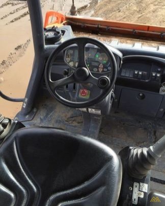 Hamm HD140 VVHF Smooth Drum Compactor 4