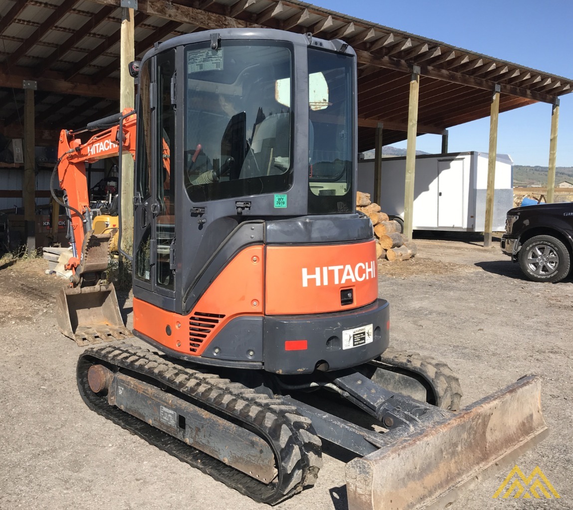 Hitachi ZX35U-3 Compact Excavator 3