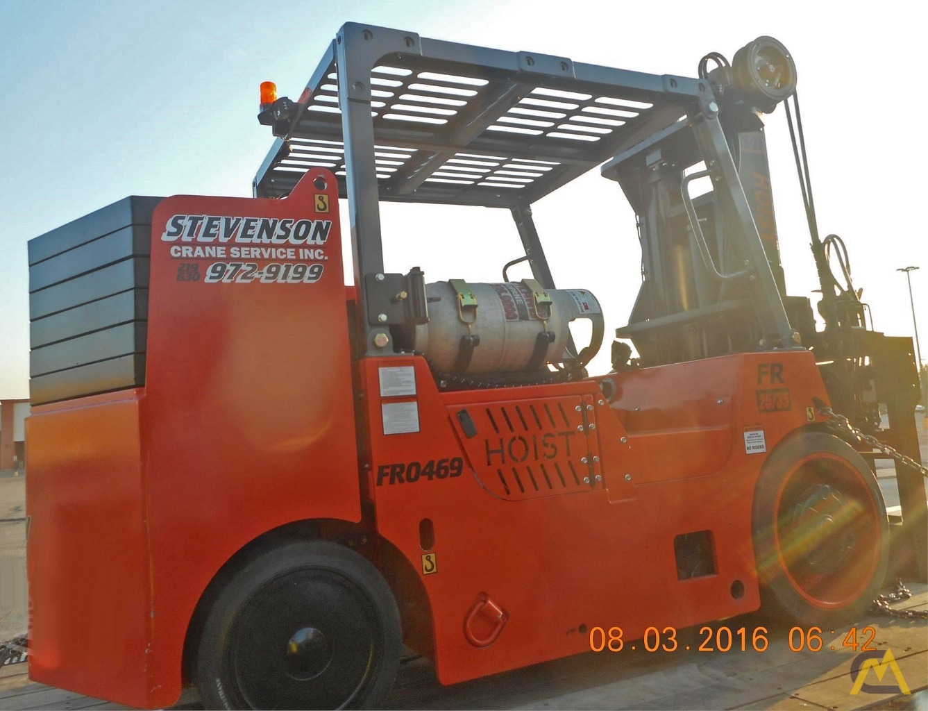 Hoist FR 25/35 35,000 lb. Lift Truck 2