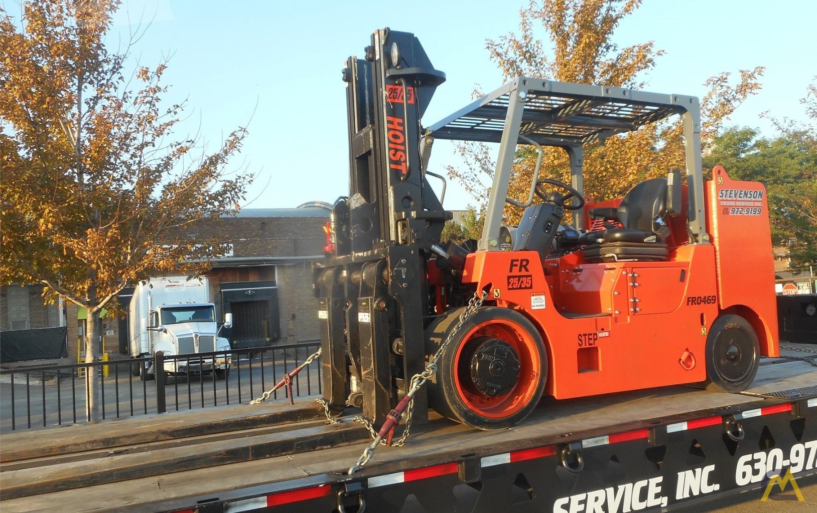 Hoist FR 25/35 35,000 lb. Lift Truck 1