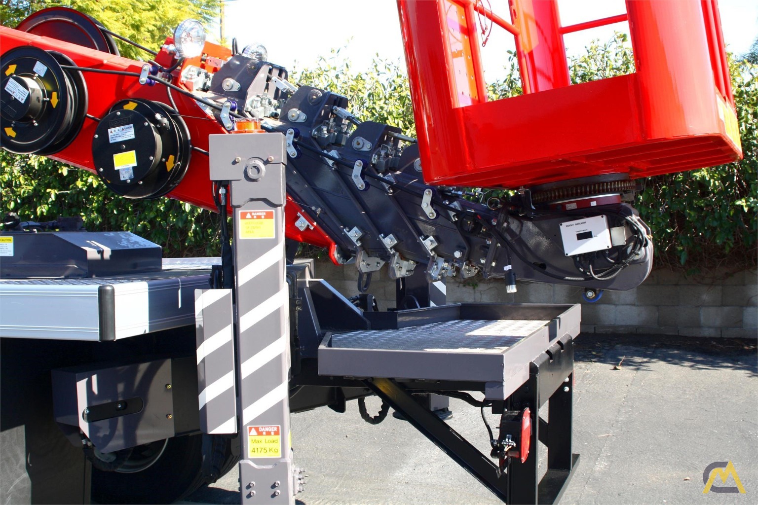 Horyong SKY3004N Bucket Truck 4