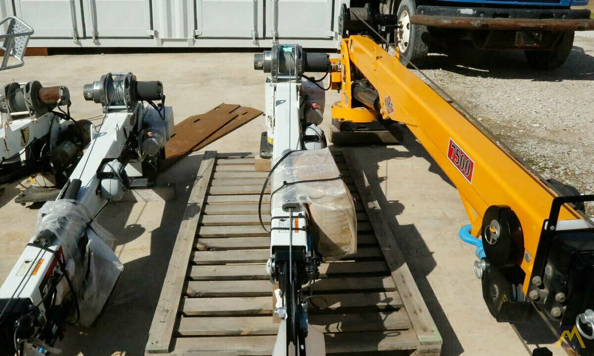 IMT 3203i 2-ton Telescopic Boom Service Crane 5