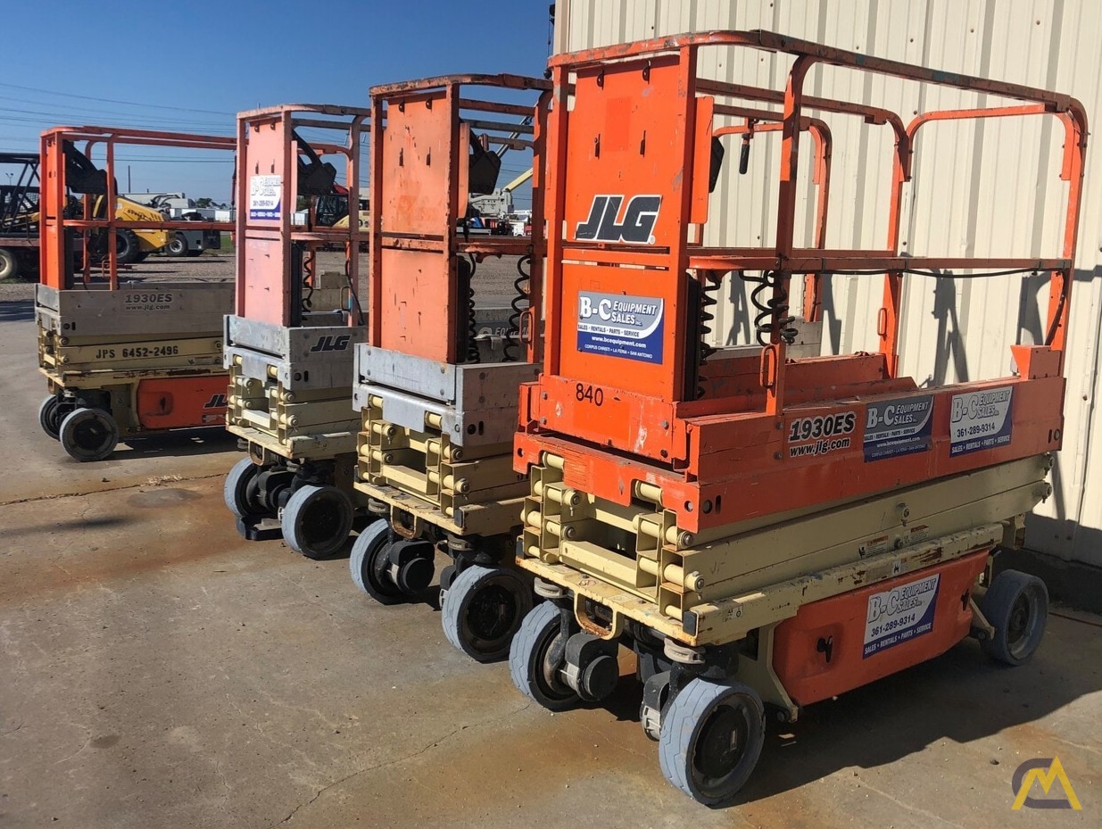 JLG 1930ES 25' Electric Scissor Lift 1