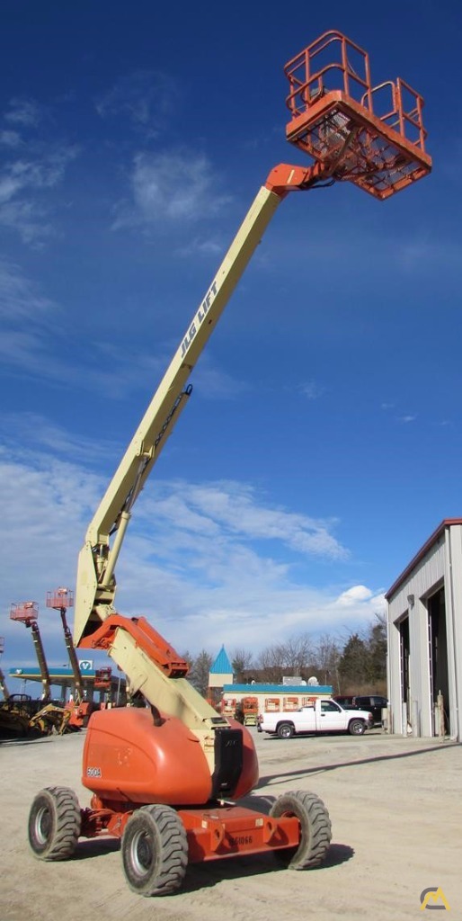 JLG 600A Man Lift 5