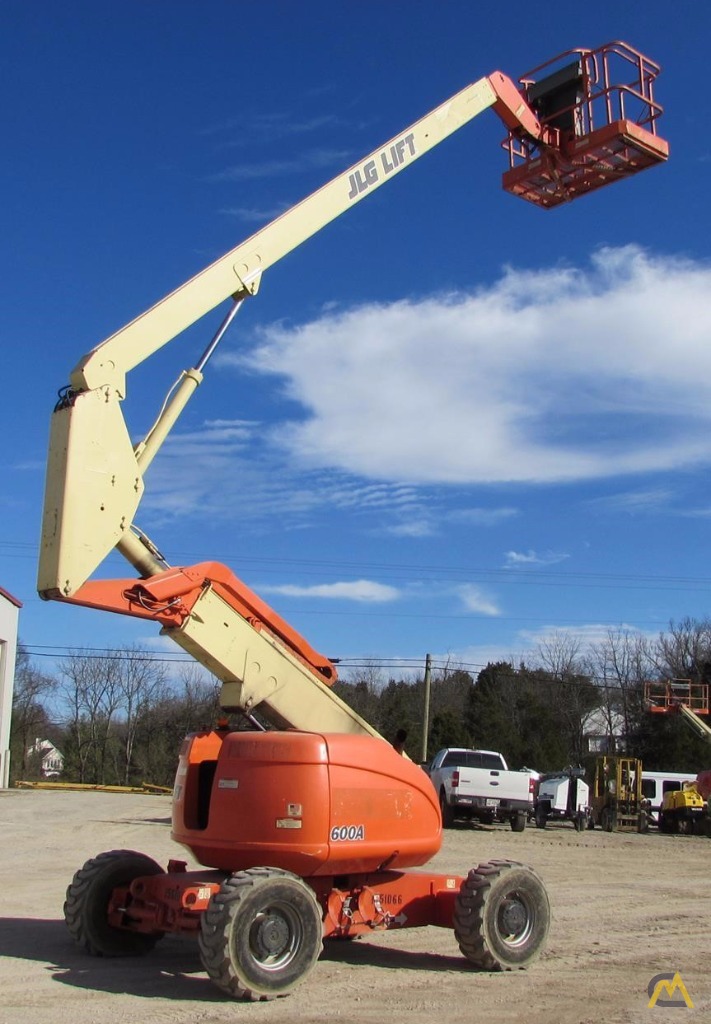 JLG 600A Man Lift 6