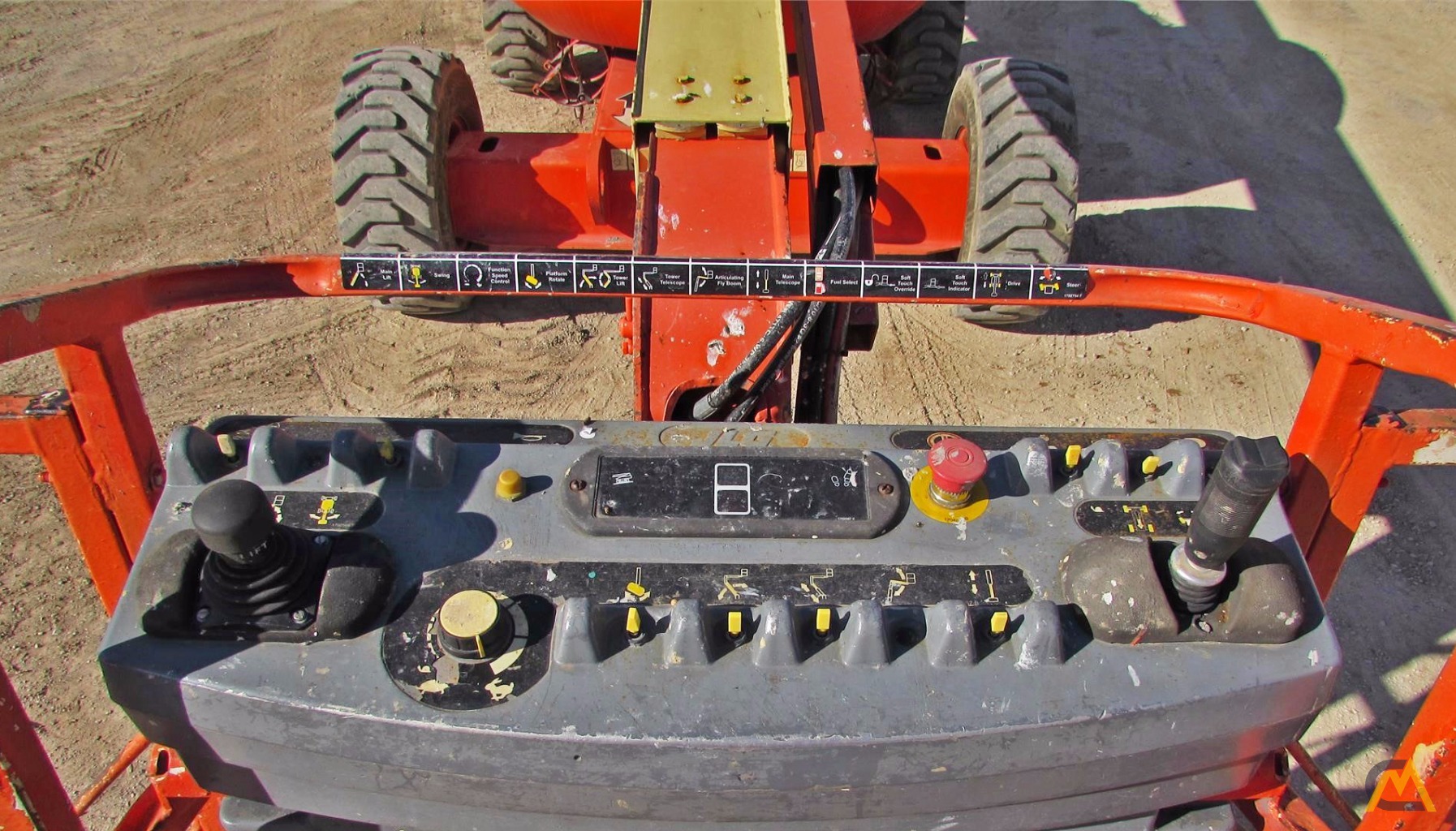 JLG 600A Man Lift 13
