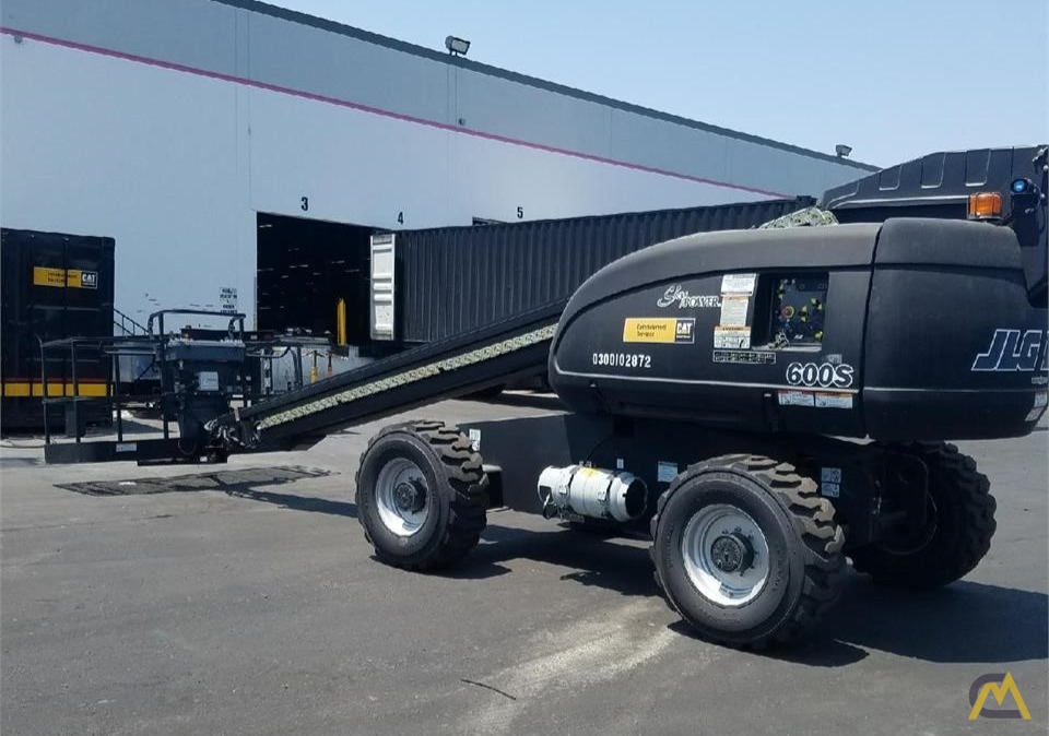 JLG 600S Telescopic Boom Lift 1