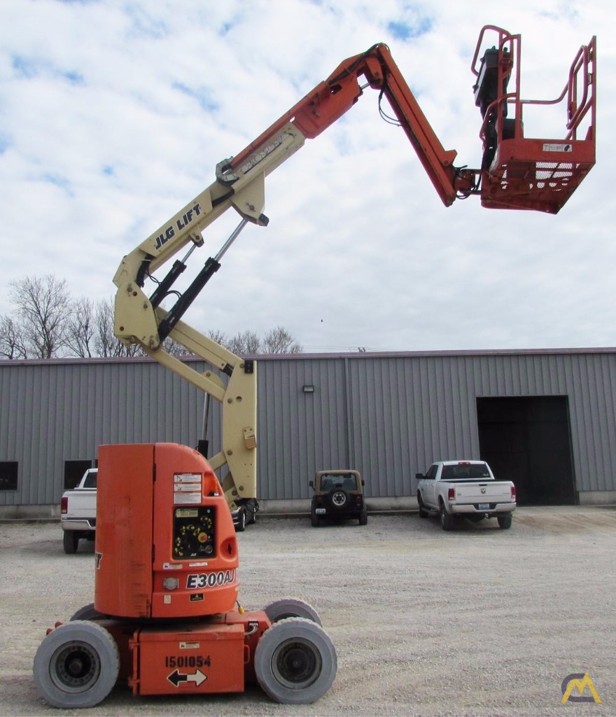 JLG E300AJ Electric Man Lift For Sale Boom LiftsArticulating Platform