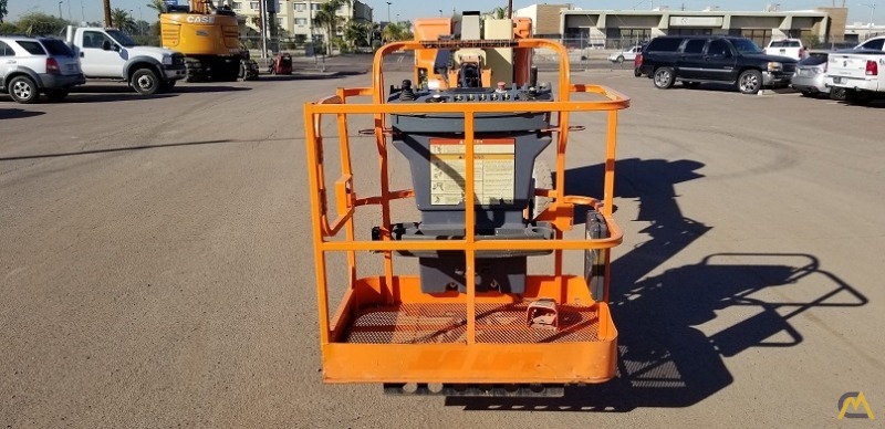 JLG E300AJP Articulating Boom Lift 7