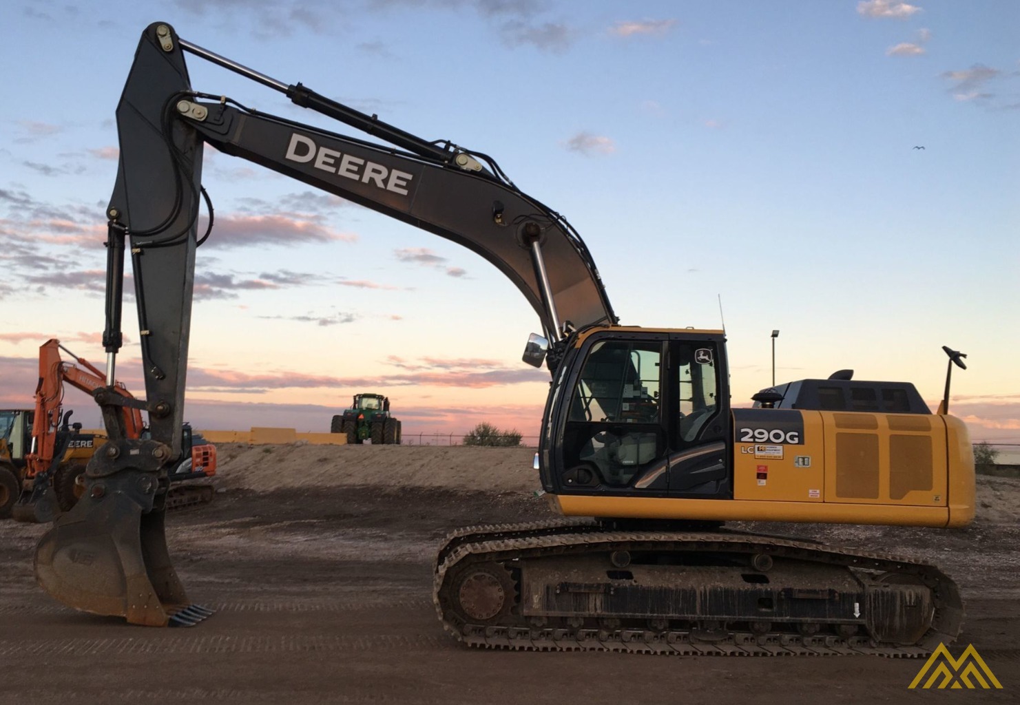 John Deere 290G LC Excavator 4