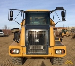 John Deere 300D-II Dump Truck 3