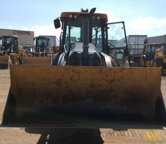John Deere 310SL Backhoe Loader 2