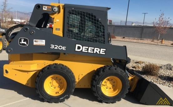 John Deere 320E Skid Steer Loader 3