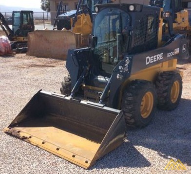 John Deere 320G Skid Steer Loader 5