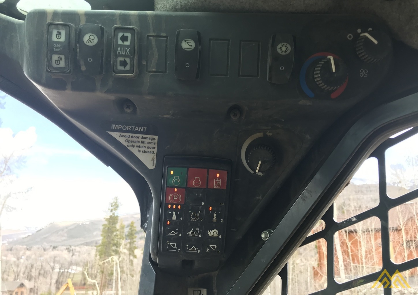 John Deere 329E Compact Track Loader 4