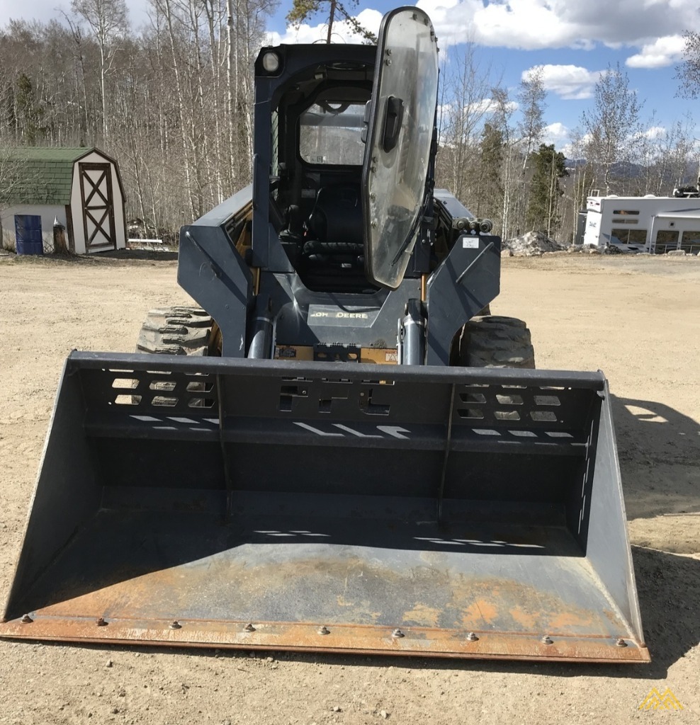 John Deere 332E Skid Steer Loader 2