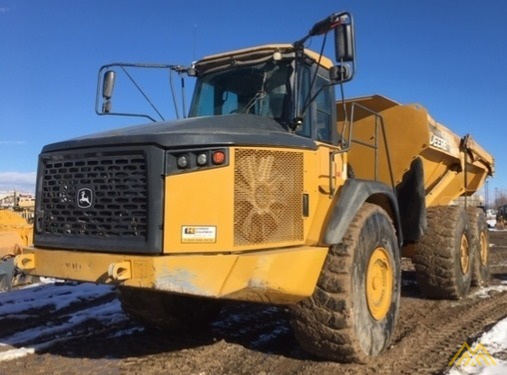 John Deere 410E Articulating Dump Truck 4