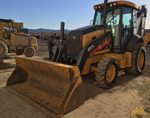 John Deere 410L Backhoe Loader 0