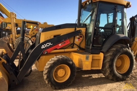 John Deere 410L Backhoe Loader 3