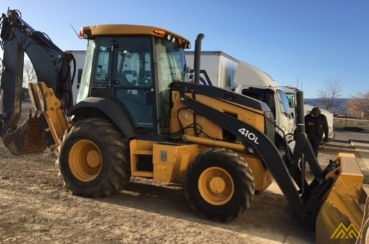 John Deere 410L Backhoe Loader 2