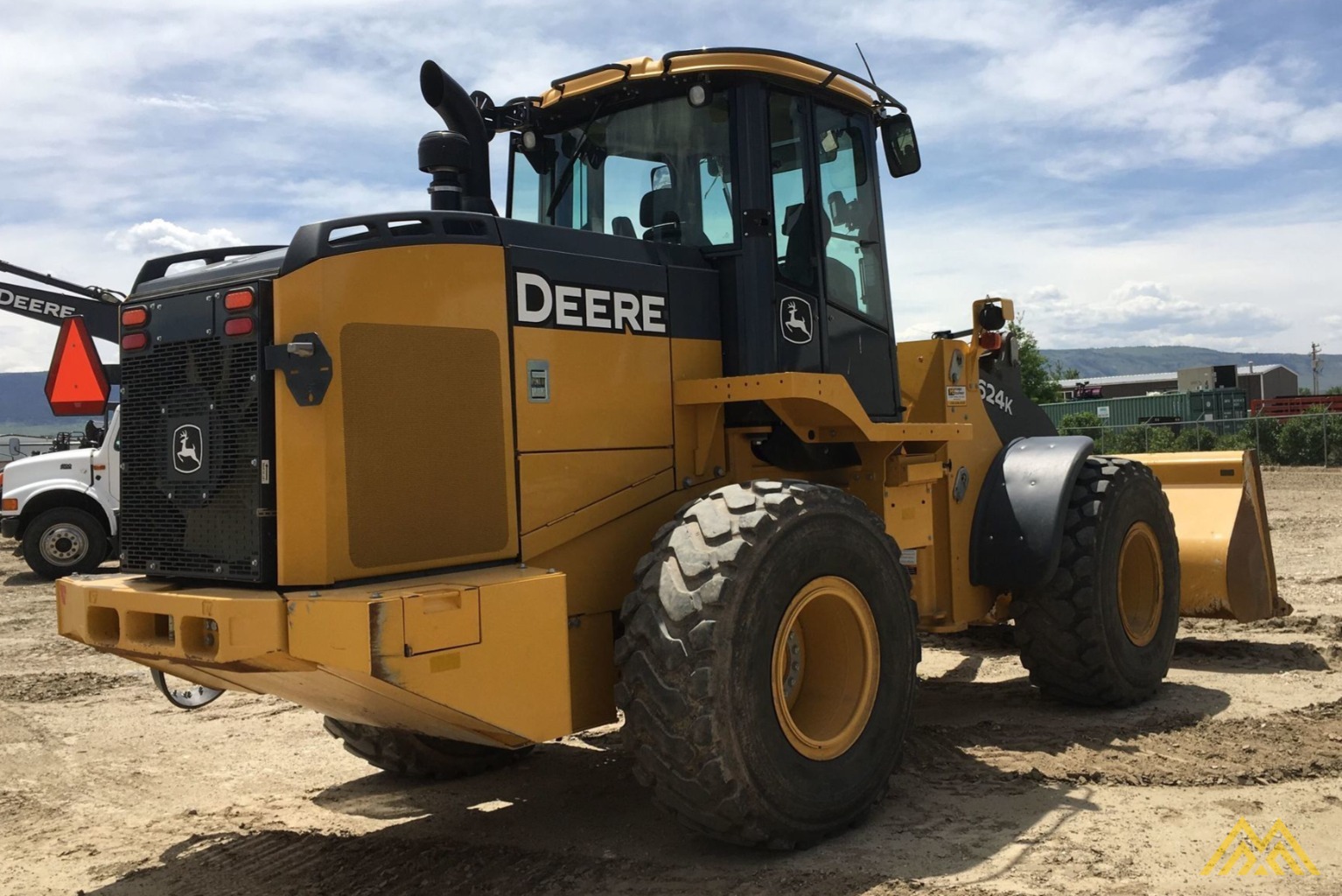 John Deere 624K Wheel Loader 2