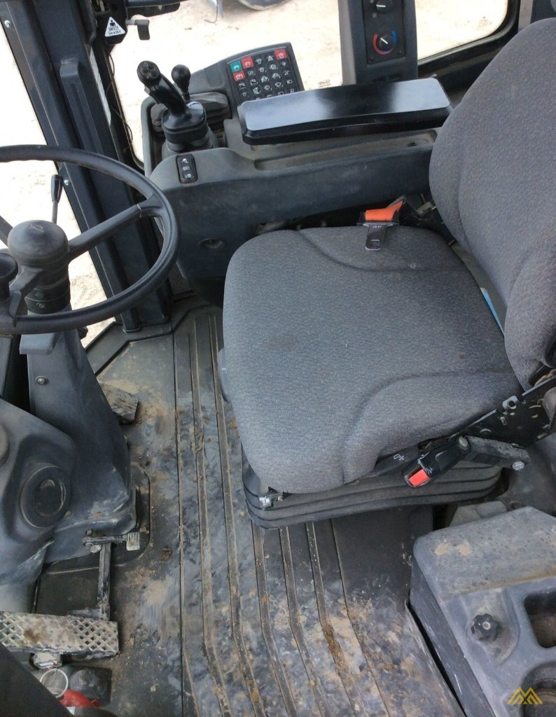 John Deere 624K Wheel Loader 6