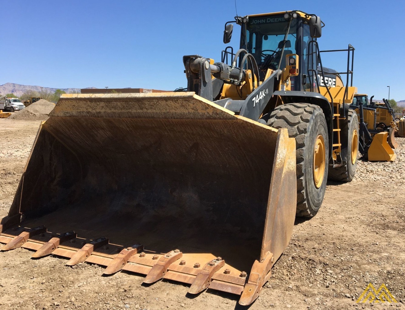 John Deere 744K Wheel Loader 2