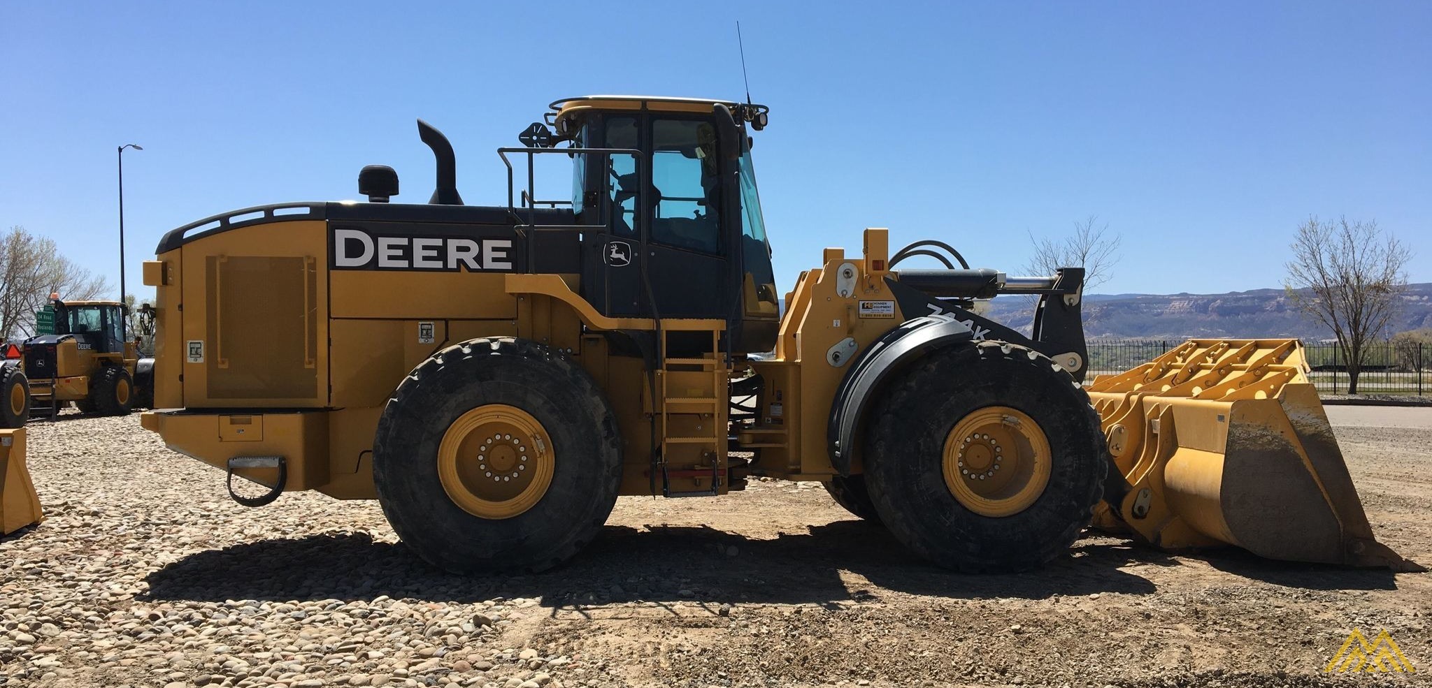 John Deere 744K Wheel Loader 3