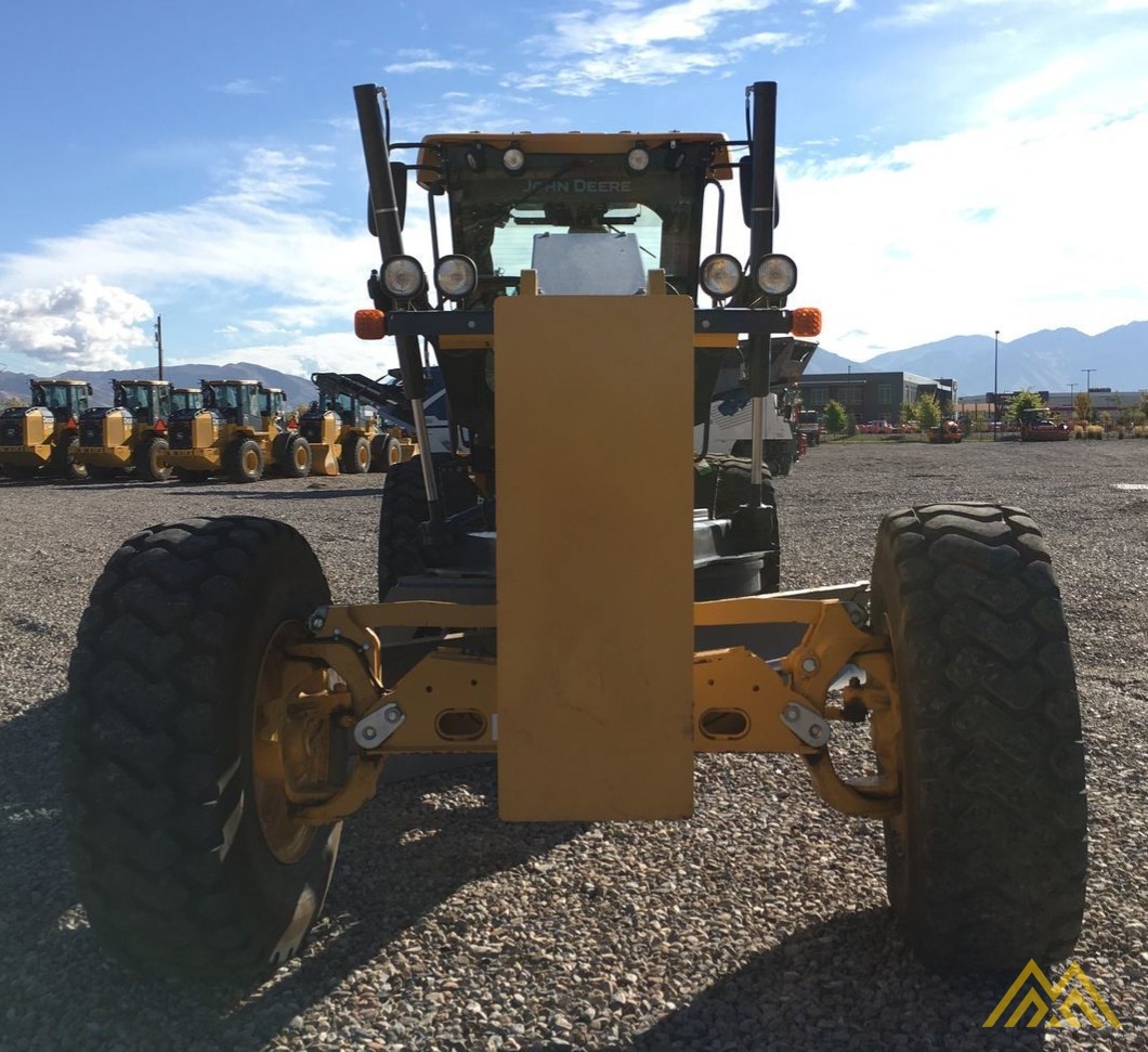 John Deere 770G Motor Grader 0
