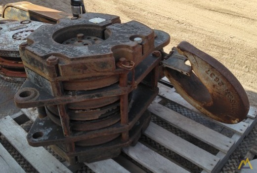 Johnson 60-Ton 5-Sheave Hook Block; CranesList ID:637 0