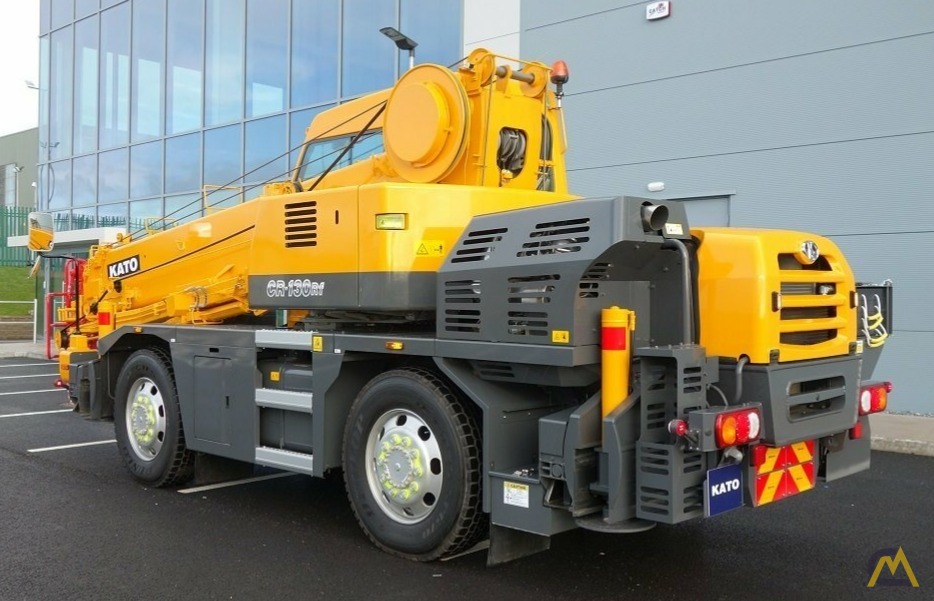 Kato CR-130Rf 13-ton City All Terrain Crane 4