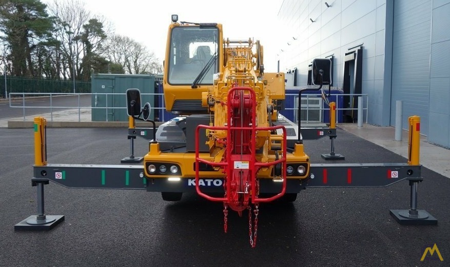 Kato CR-130Rf 13-ton City All Terrain Crane 8