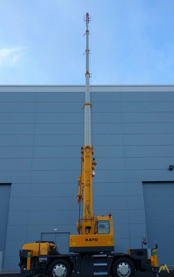 Kato CR-130Rf 13-ton City All Terrain Crane 11
