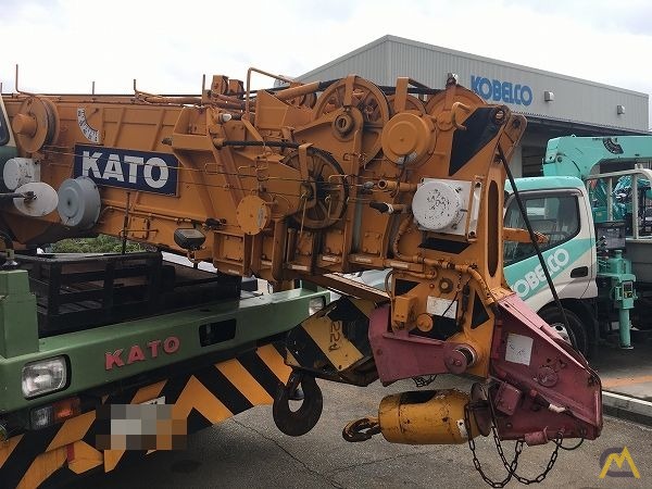 Kato KR-22H-II 22-ton Rough Terrain Crane 8