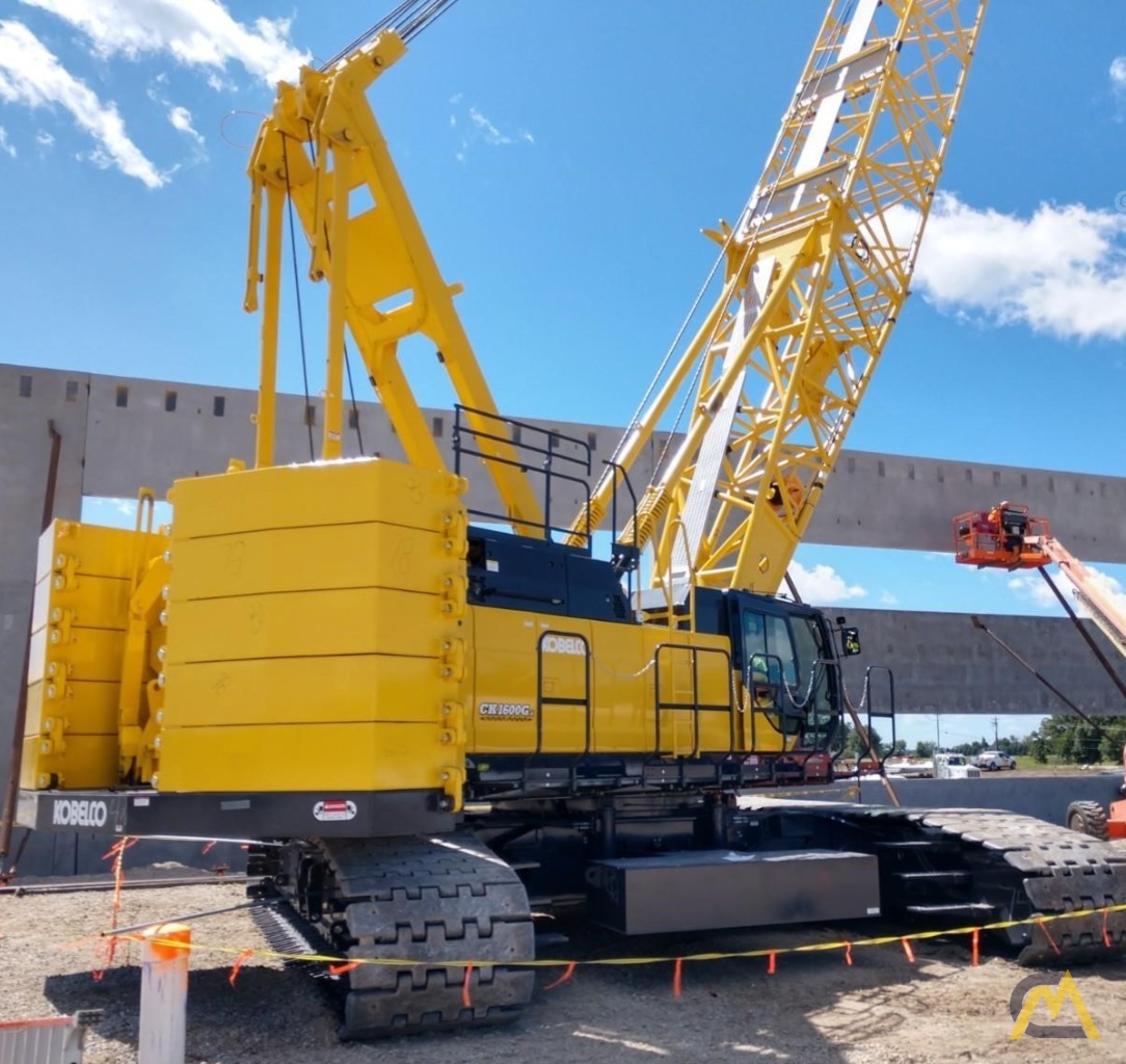 Kobelco CK1600G-2 160-Ton Lattice Boom Crawler Crane 1