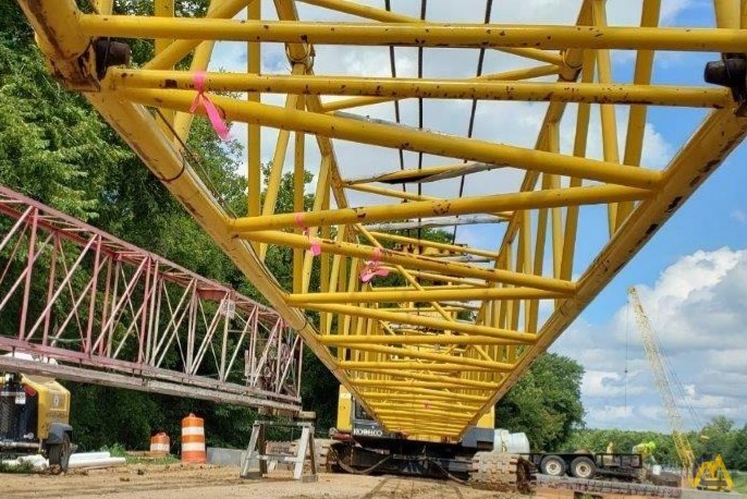 Kobelco CK850G-III 85-ton Lattice Boom Crawler Crane 14