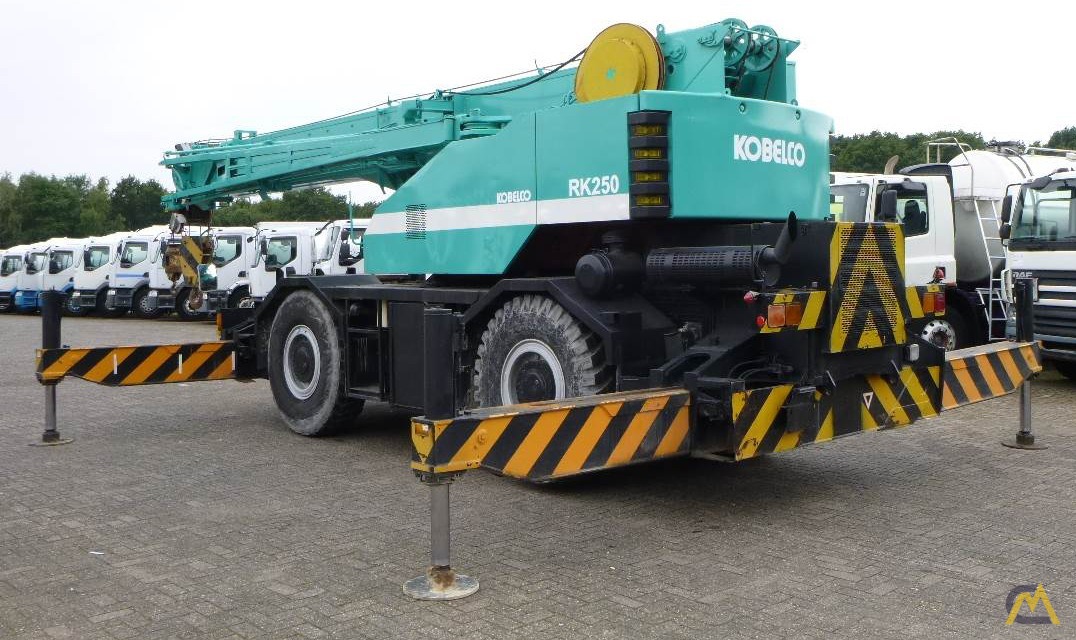 Kobelco RK250 25-ton Rough Terrain Crane 2