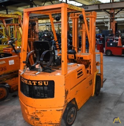 Komatsu FG20S-3 2-Ton Forklift 2