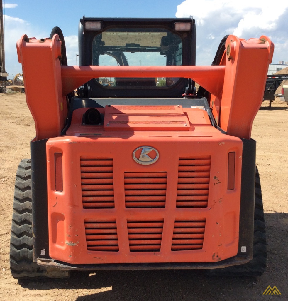 Kubota SVL90-2 Compact TRack Loader 6