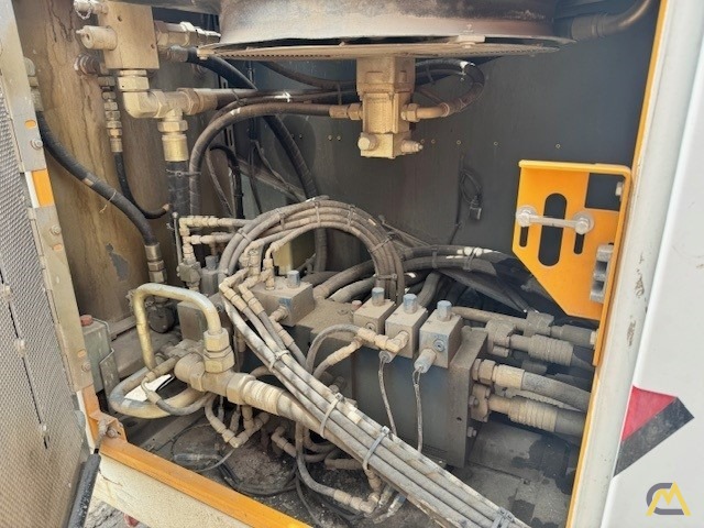 Liebherr LR 1100 Duty Cycle Lattice Boom Crawler Crane 20