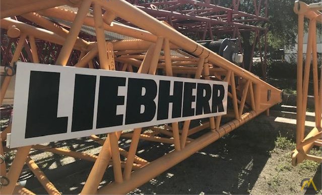 Liebherr LR 1160 200-Ton Lattice Boom Crawler Crane 17