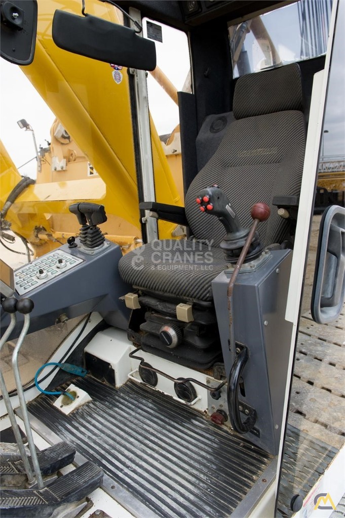 Liebherr LR 1280 300-Ton Lattice Boom Crawler Crane 5