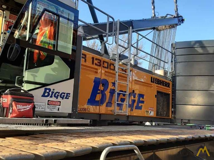 Liebherr LR 1300.1 SX 330-ton Lattice Boom Crawler Crane 3