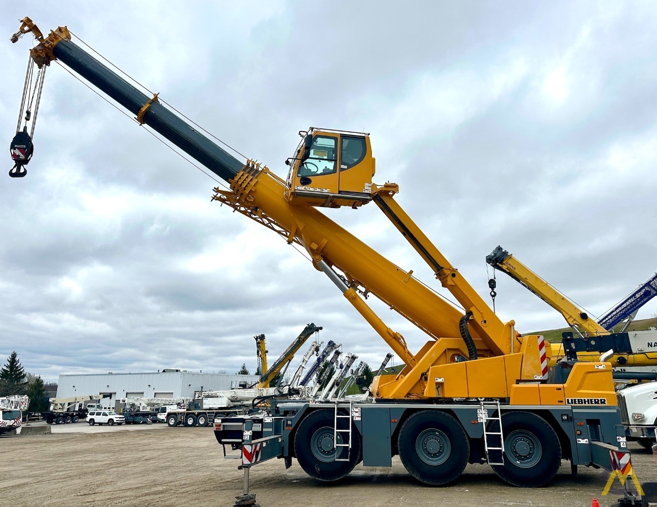 【ジャンク】LIEBHERR モバイルクレーン LTM 1050-3.1 ジャンク】LIEBHERR モバイルクレーン LTM 1050-3.1 Mobile