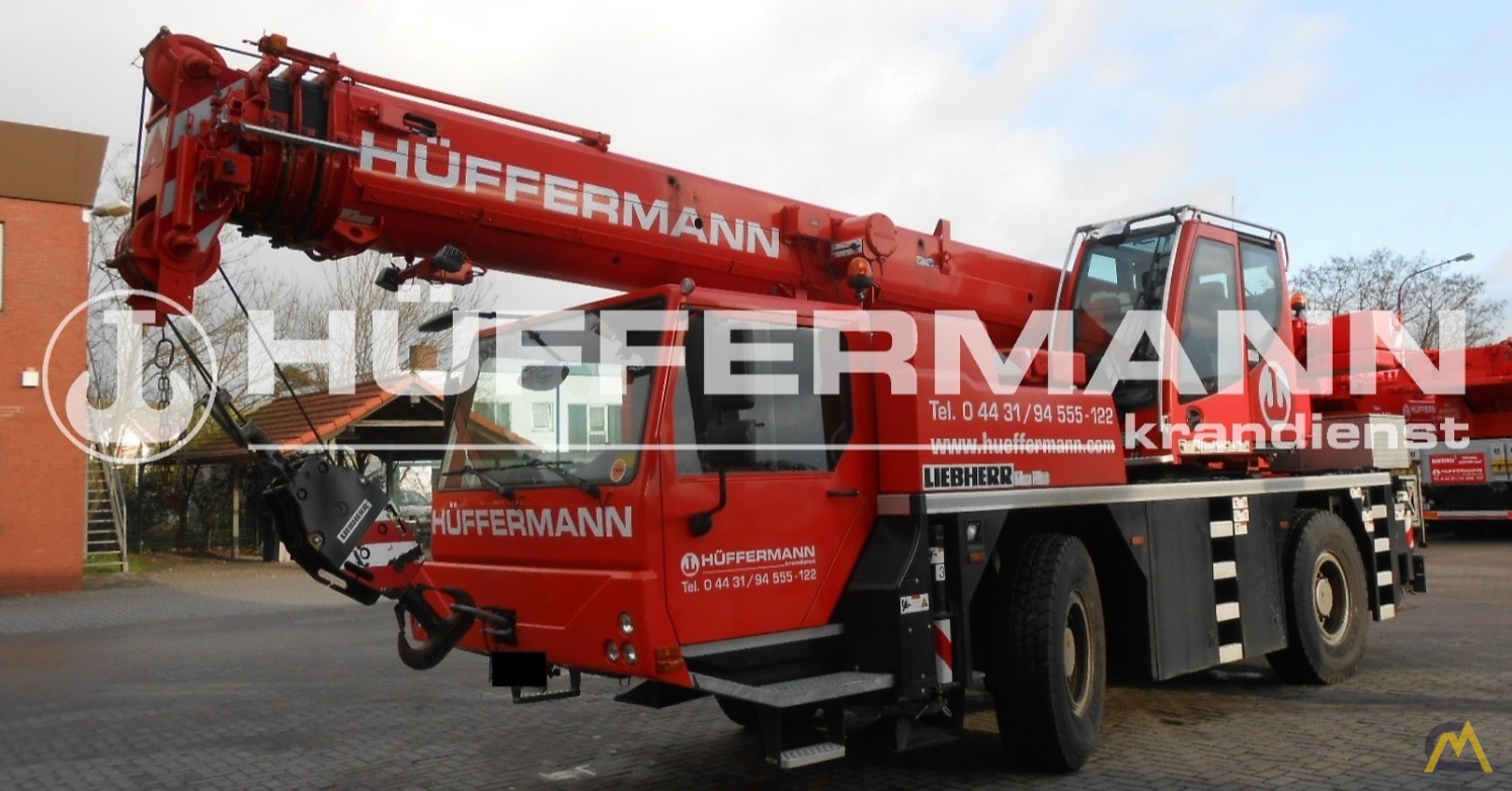 Liebherr LTM 1030-2.1 30-ton All Terrain Crane 0