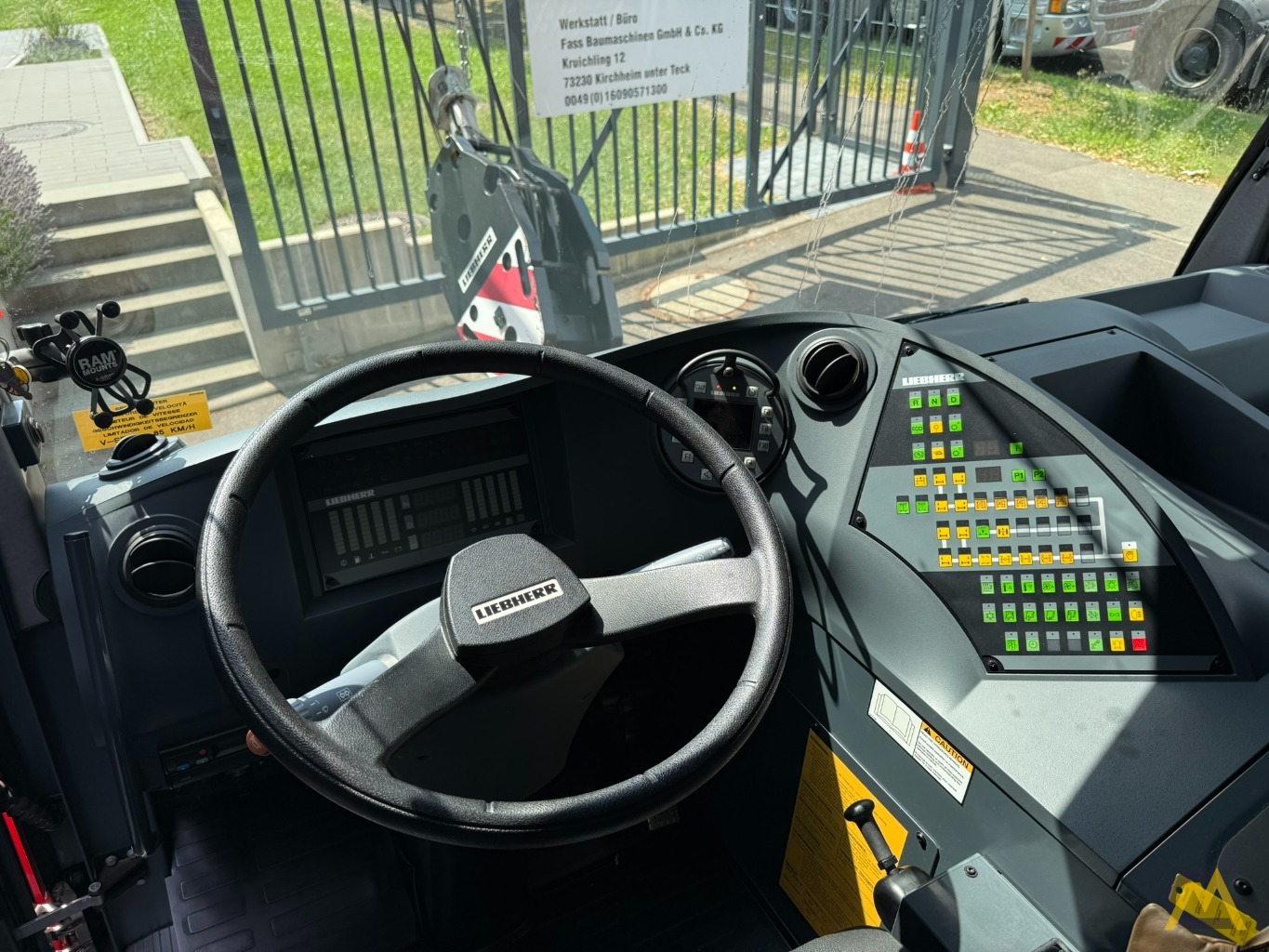 Liebherr LTM 1050-3.1 | low mileage - like new 19