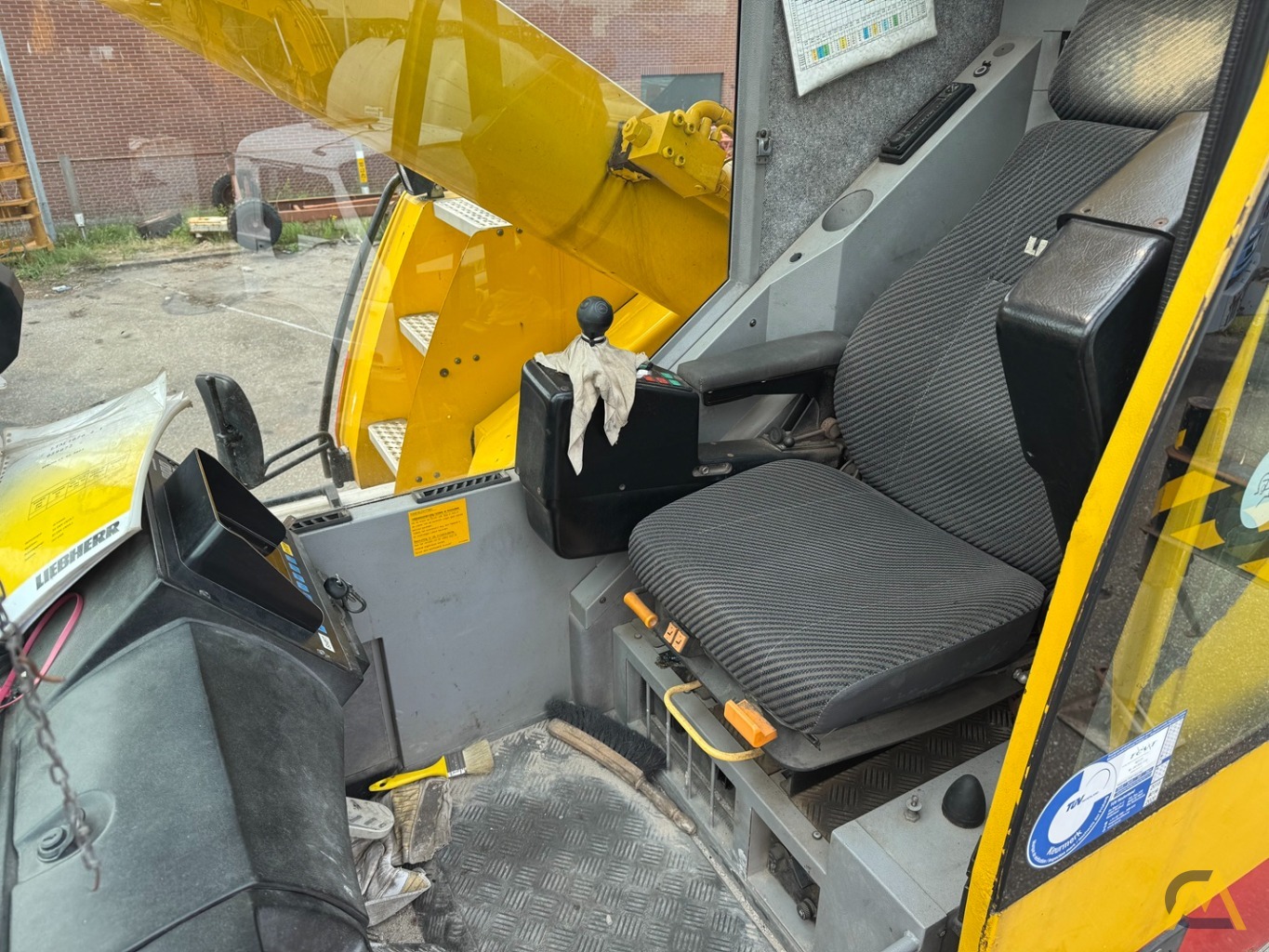 Liebherr LTM 1070-4.1 All Terrain Crane 17